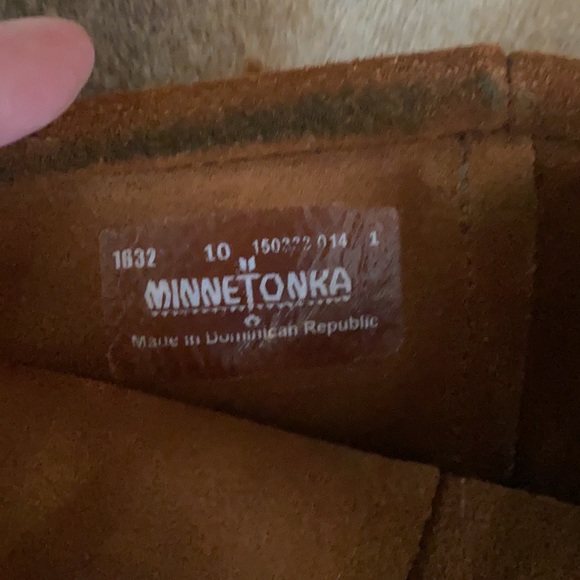 Minnetonka Fringe Boot size 10 - Picture 2 of 6